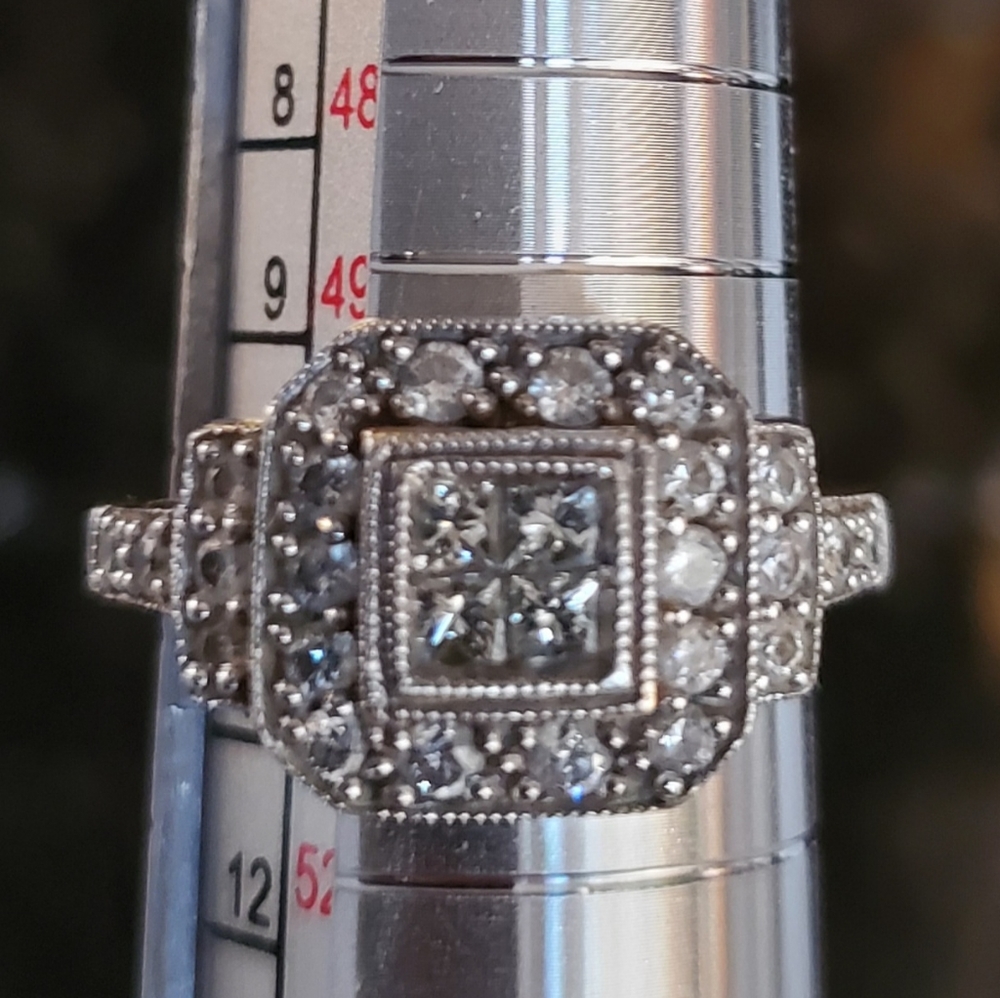 14k white gold diamond ring